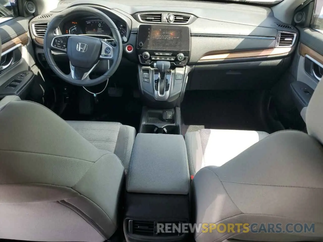 8 Photograph of a damaged car 2HKRW2H58KH650542 HONDA CRV 2019