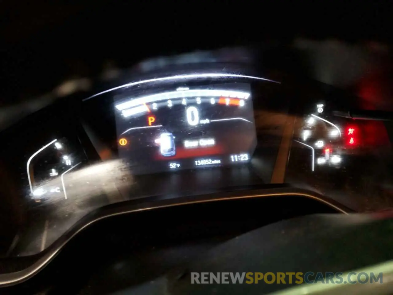 9 Photograph of a damaged car 2HKRW2H82KH665595 HONDA CRV 2019