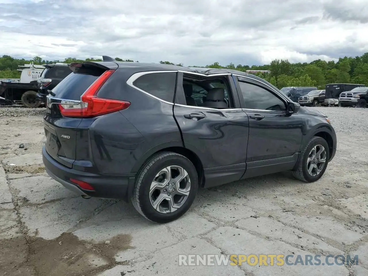 3 Photograph of a damaged car 2HKRW2H84KH659121 HONDA CRV 2019