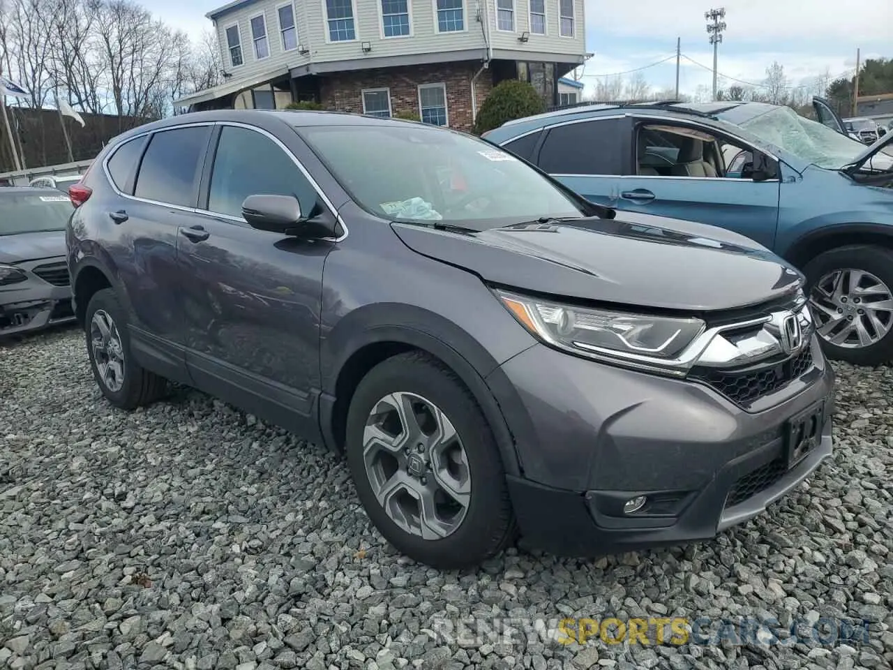 4 Photograph of a damaged car 2HKRW2H85KH665641 HONDA CRV 2019