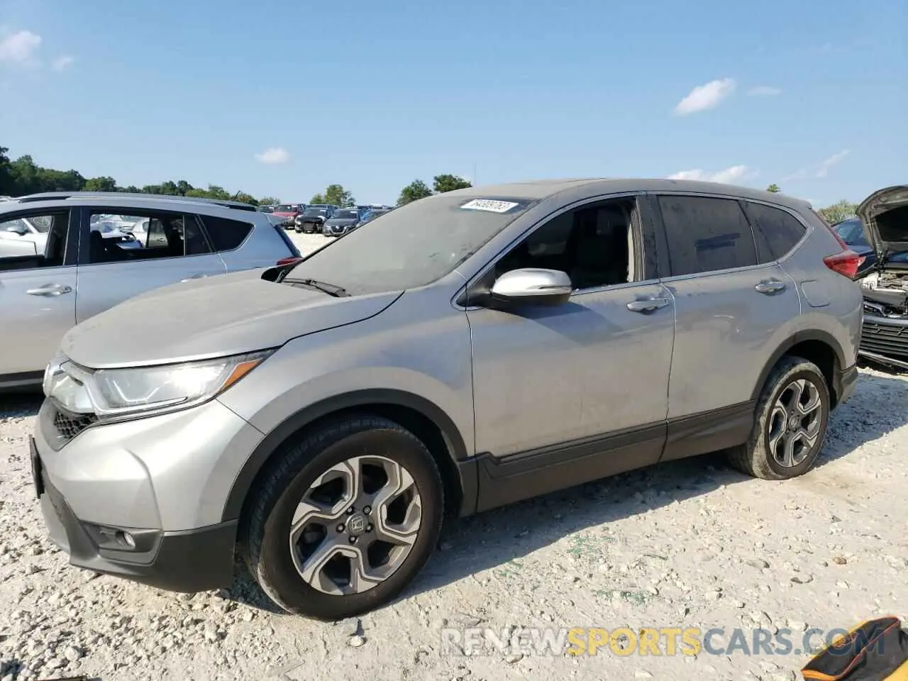 1 Photograph of a damaged car 2HKRW2H88KH668808 HONDA CRV 2019