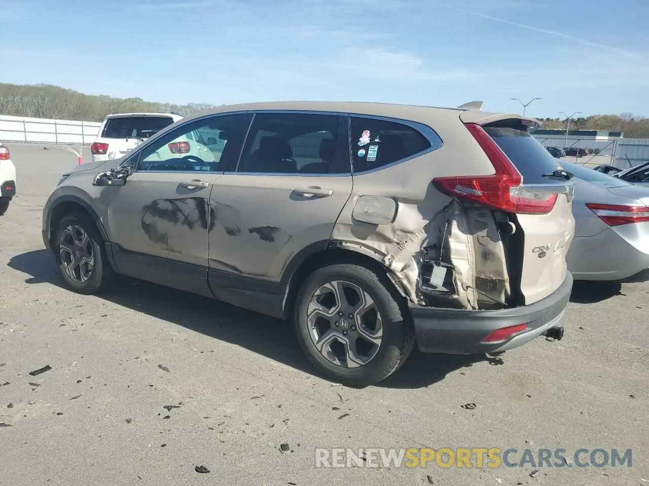 2 Photograph of a damaged car 2HKRW2H89KH612909 HONDA CRV 2019
