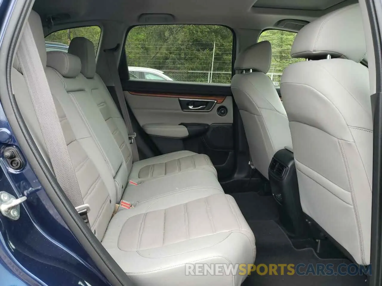 11 Фотография поврежденного автомобиля 2HKRW2H8XKH643067 HONDA CRV 2019