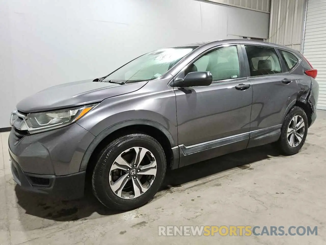 1 Photograph of a damaged car 2HKRW5H31KH417621 HONDA CRV 2019