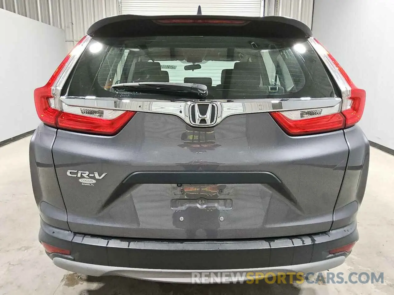 6 Photograph of a damaged car 2HKRW5H31KH417621 HONDA CRV 2019