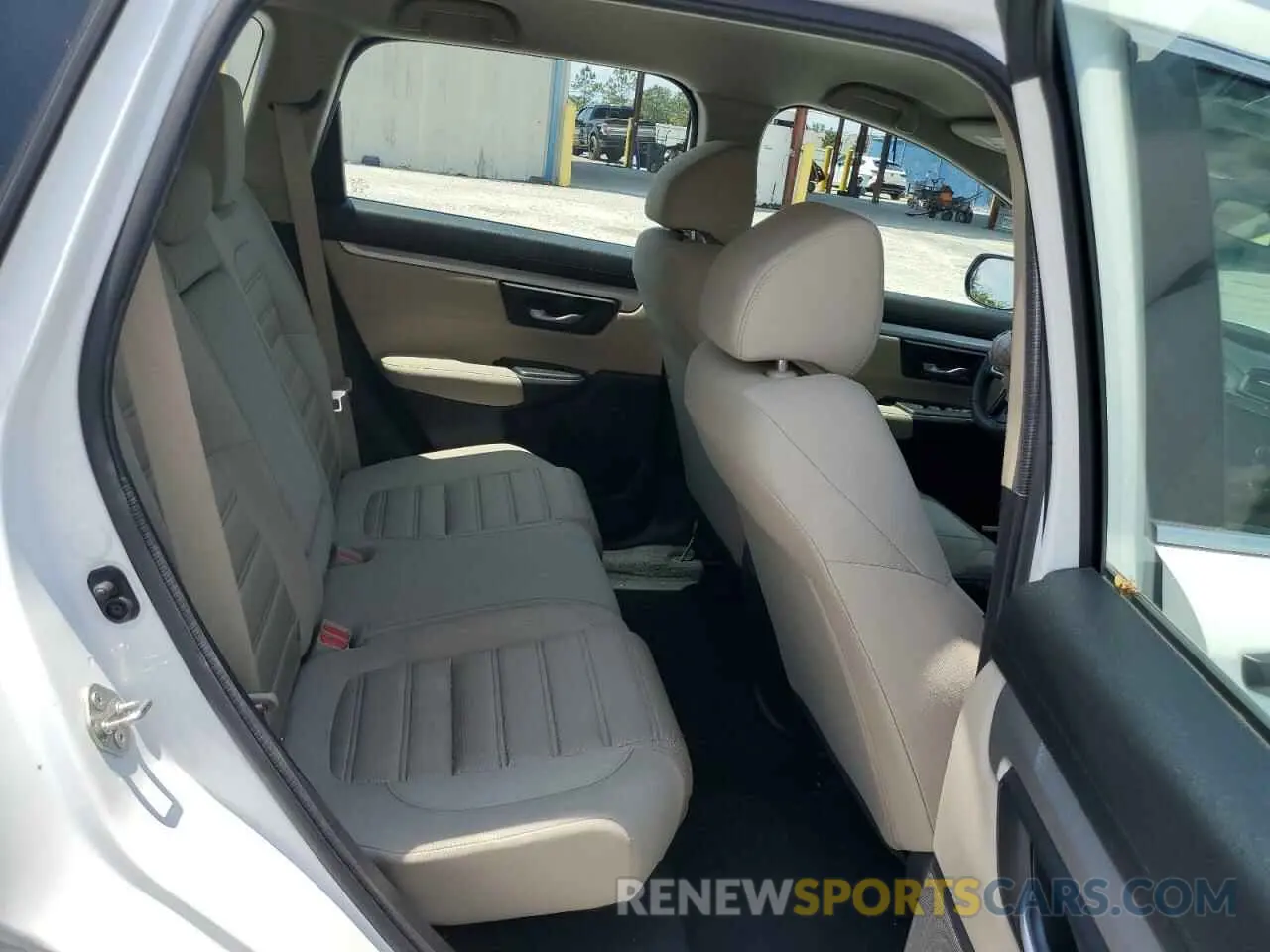 11 Photograph of a damaged car 2HKRW5H32KH406580 HONDA CRV 2019