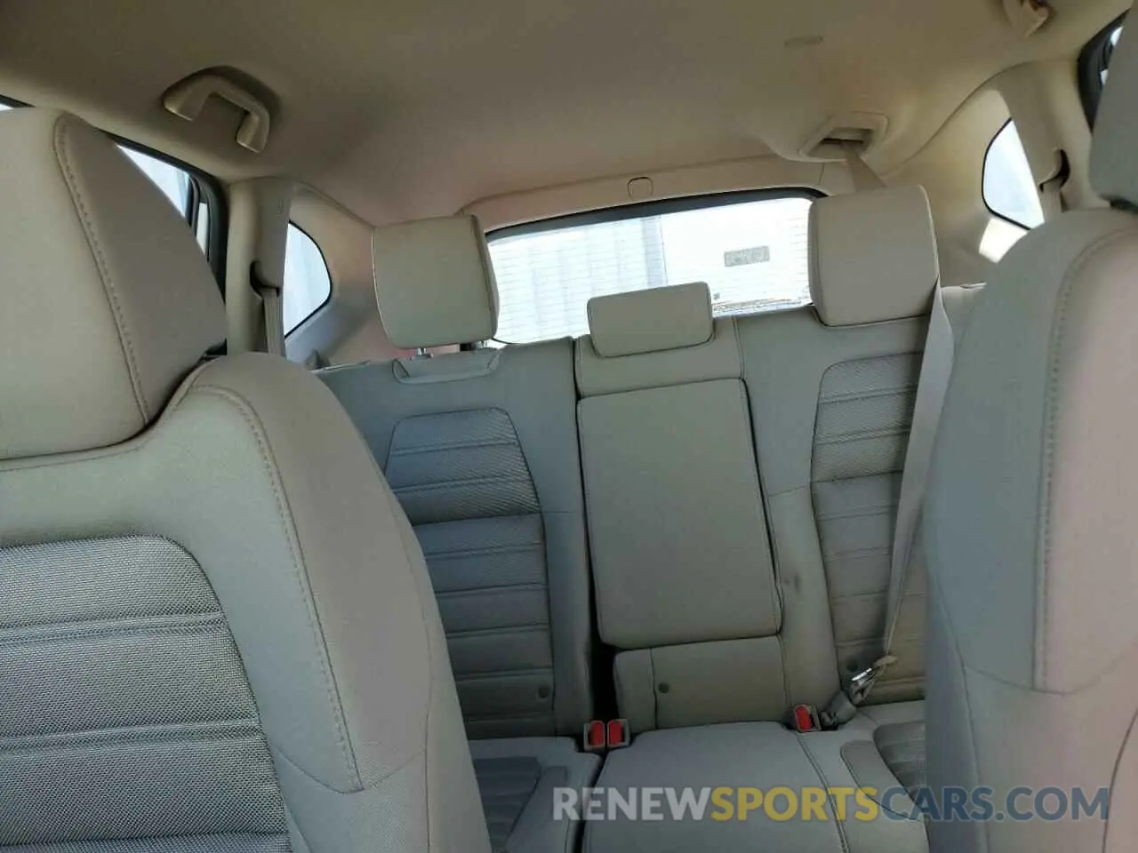 10 Photograph of a damaged car 2HKRW5H35KH420344 HONDA CRV 2019