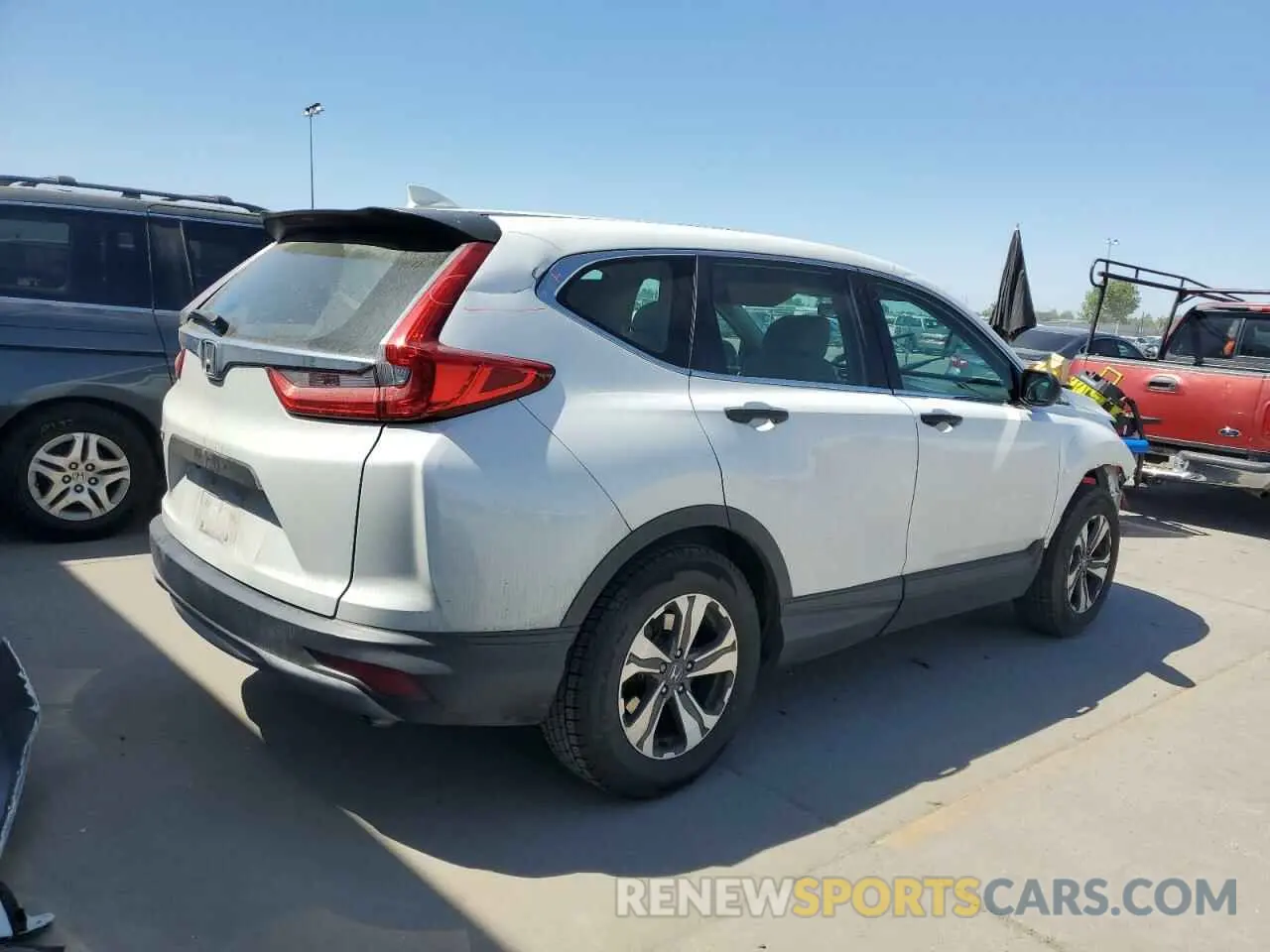 3 Photograph of a damaged car 2HKRW5H35KH420344 HONDA CRV 2019