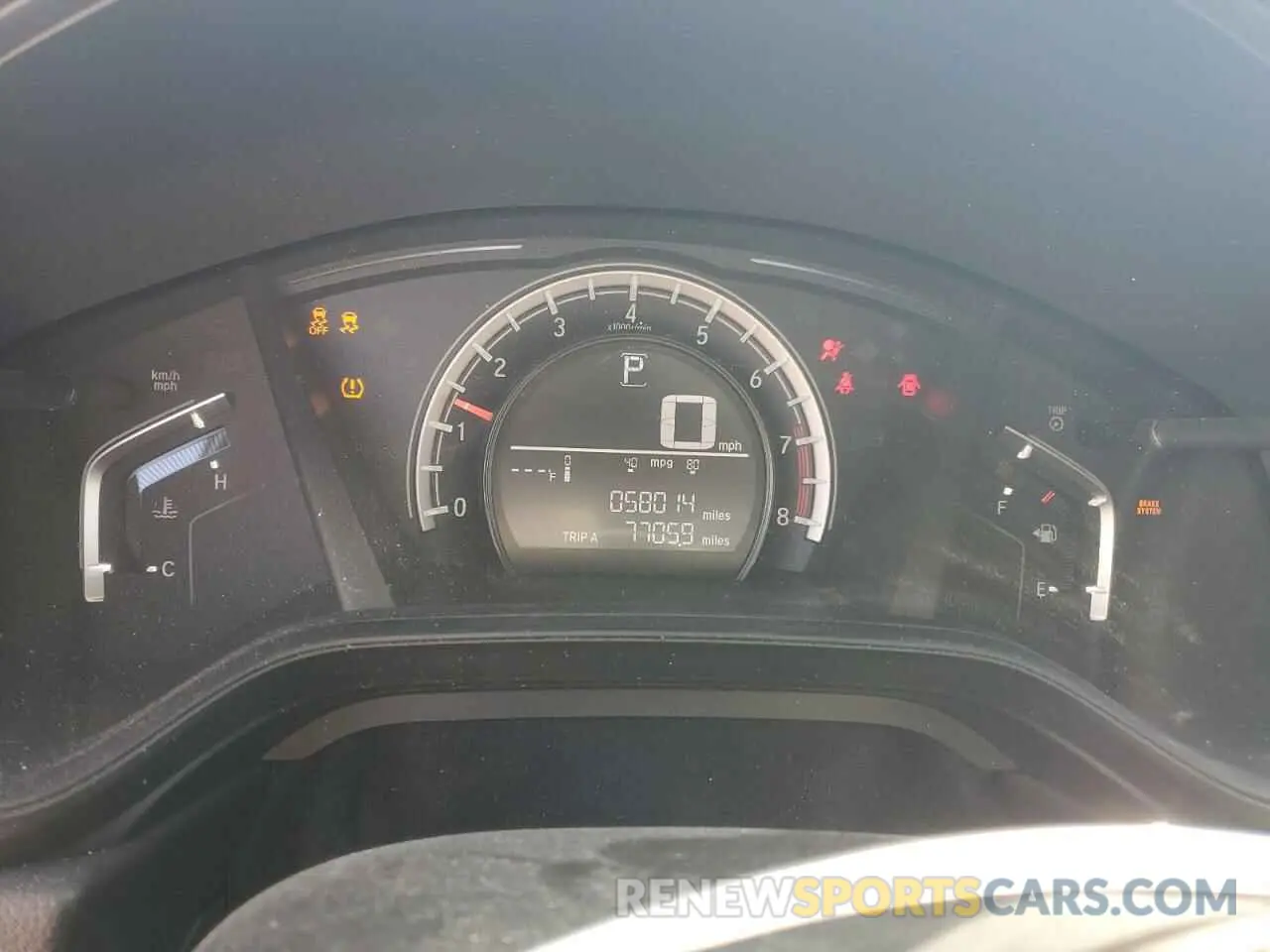 9 Photograph of a damaged car 2HKRW5H38KH422394 HONDA CRV 2019