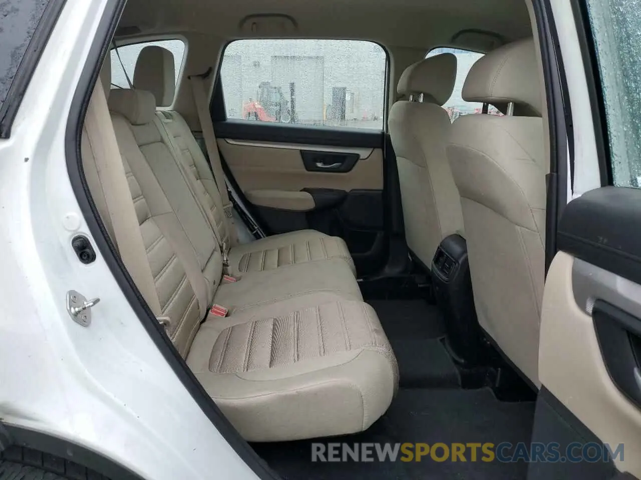 11 Photograph of a damaged car 2HKRW5H39KH407564 HONDA CRV 2019