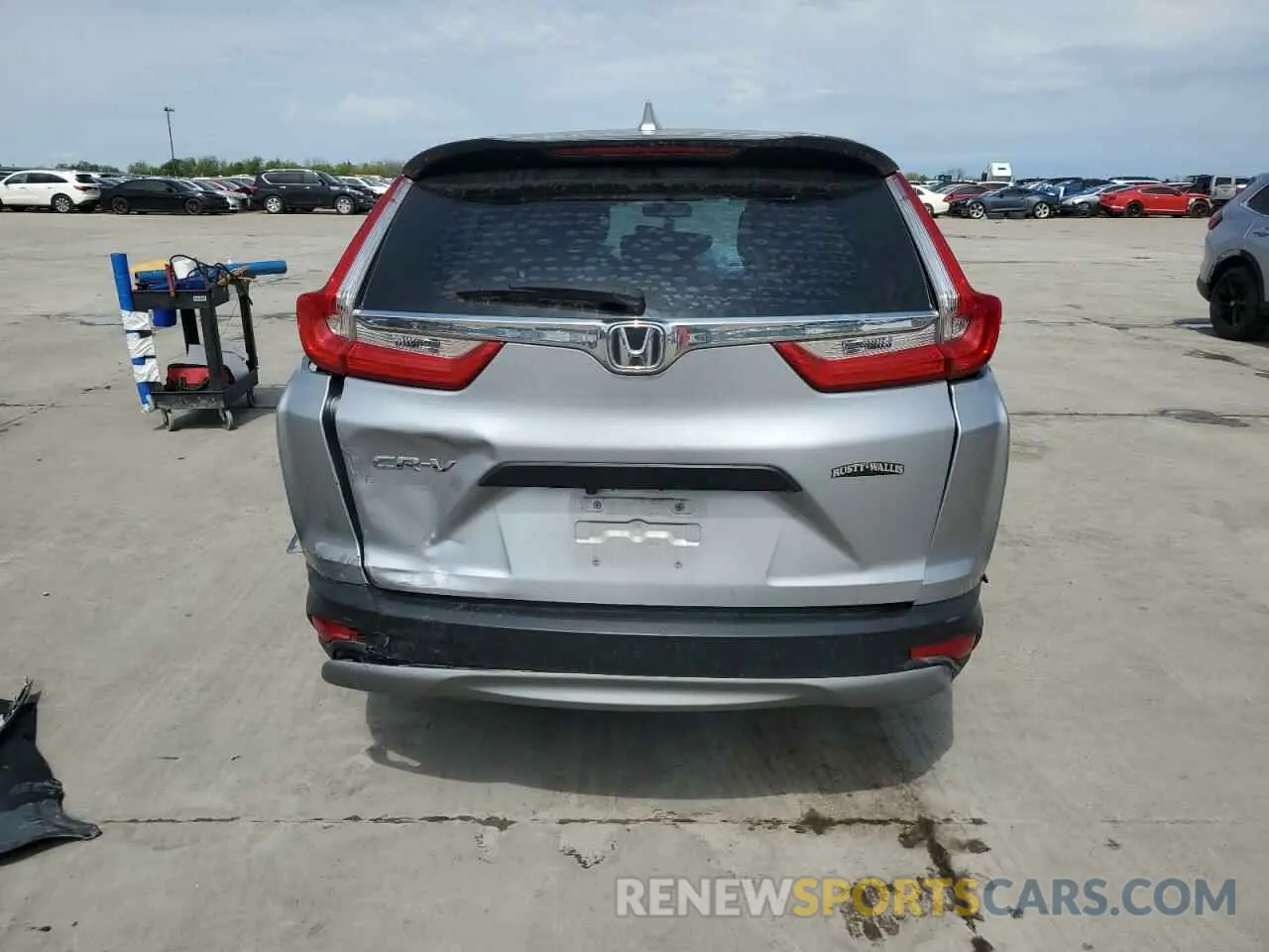 6 Photograph of a damaged car 2HKRW5H39KH420010 HONDA CRV 2019