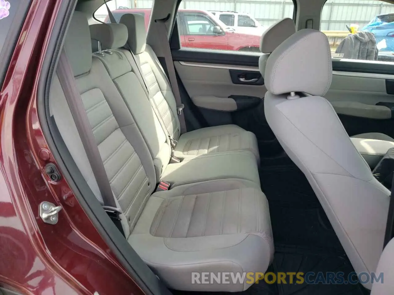 11 Photograph of a damaged car 2HKRW6H33KH210783 HONDA CRV 2019
