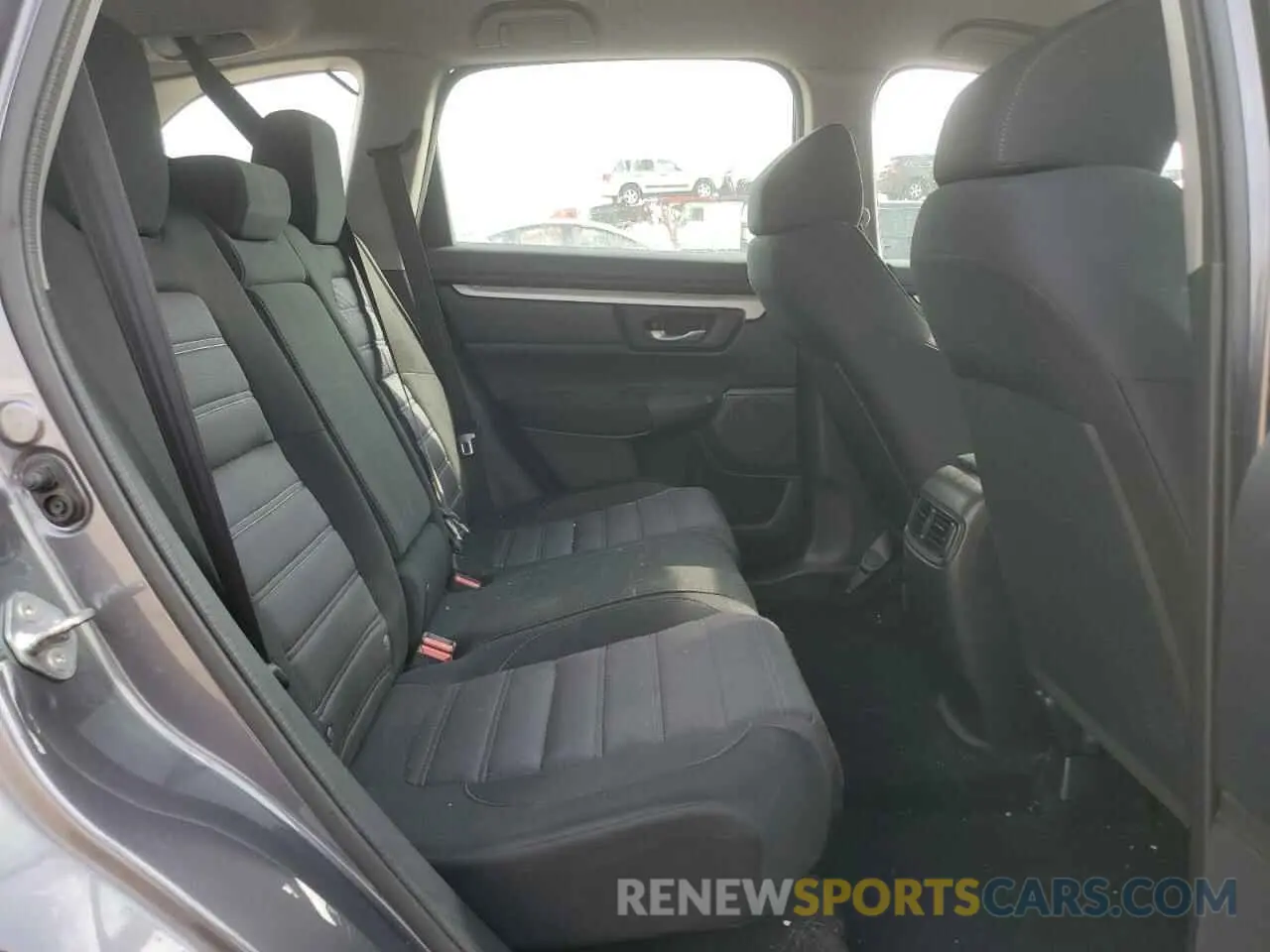 11 Photograph of a damaged car 2HKRW6H37KH219034 HONDA CRV 2019