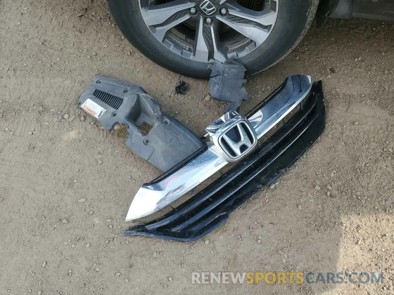 13 Photograph of a damaged car 2HKRW6H37KH219034 HONDA CRV 2019