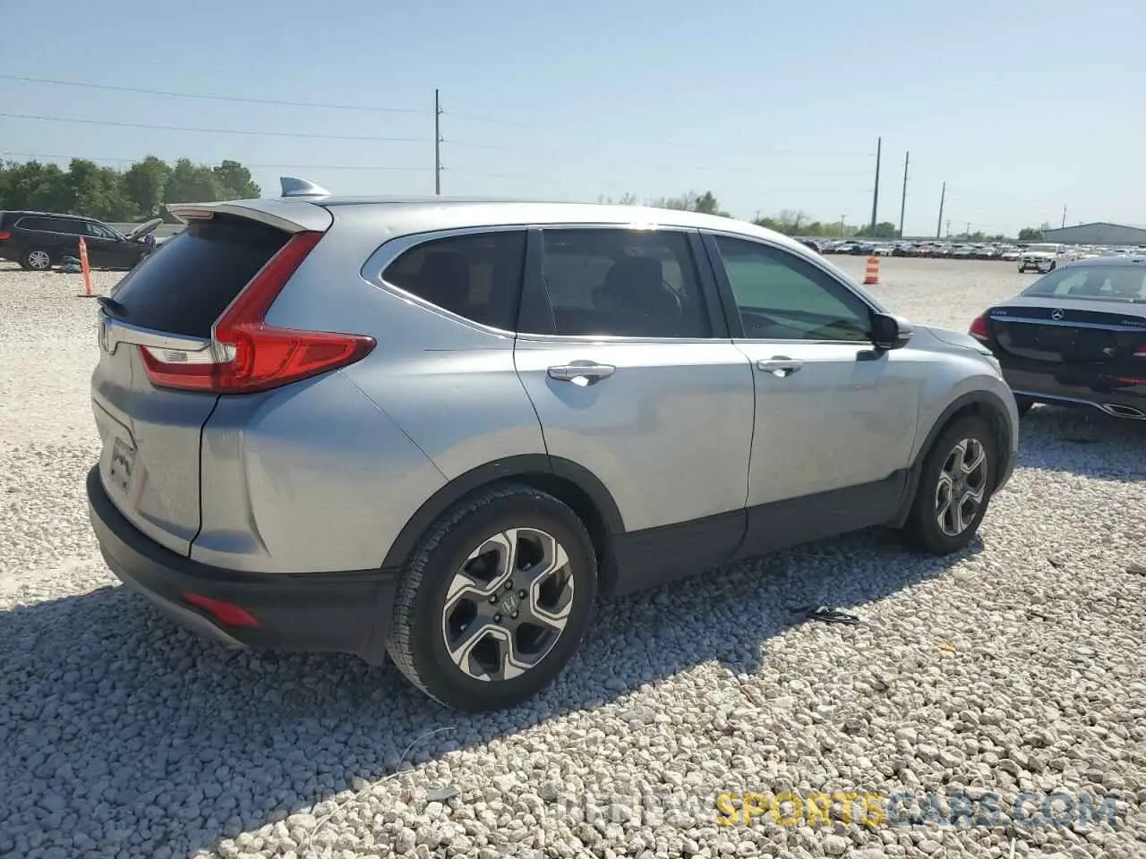 3 Photograph of a damaged car 5J6RW1H52KA016199 HONDA CRV 2019