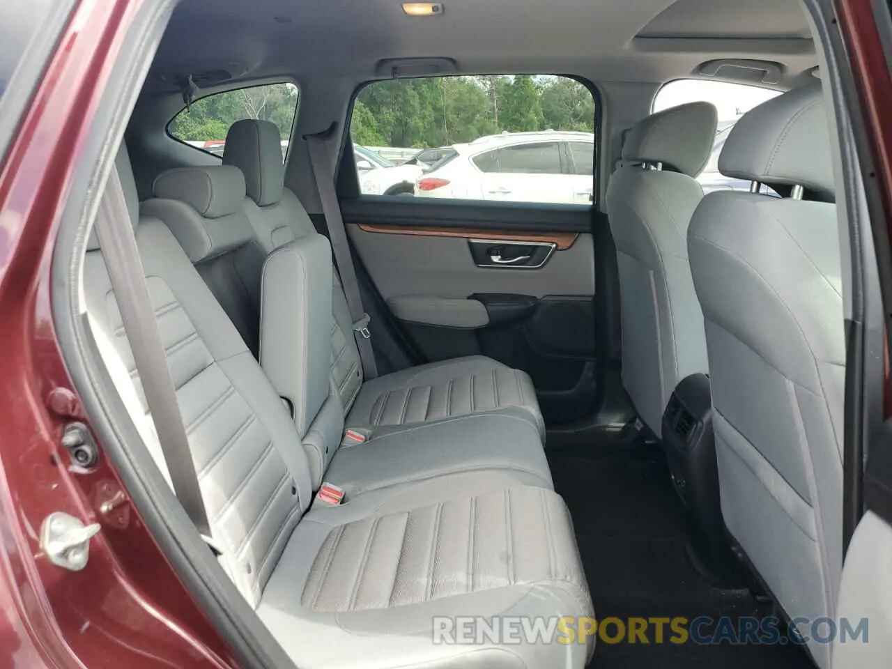 11 Photograph of a damaged car 5J6RW1H52KL004669 HONDA CRV 2019