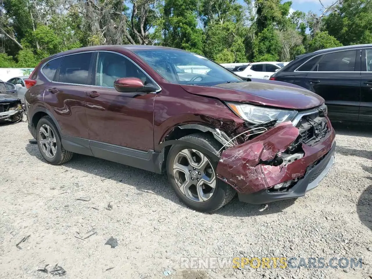 4 Photograph of a damaged car 5J6RW1H52KL004669 HONDA CRV 2019