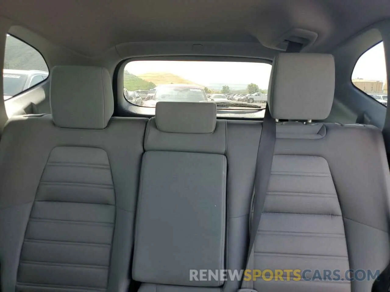 10 Photograph of a damaged car 5J6RW1H56KA035208 HONDA CRV 2019