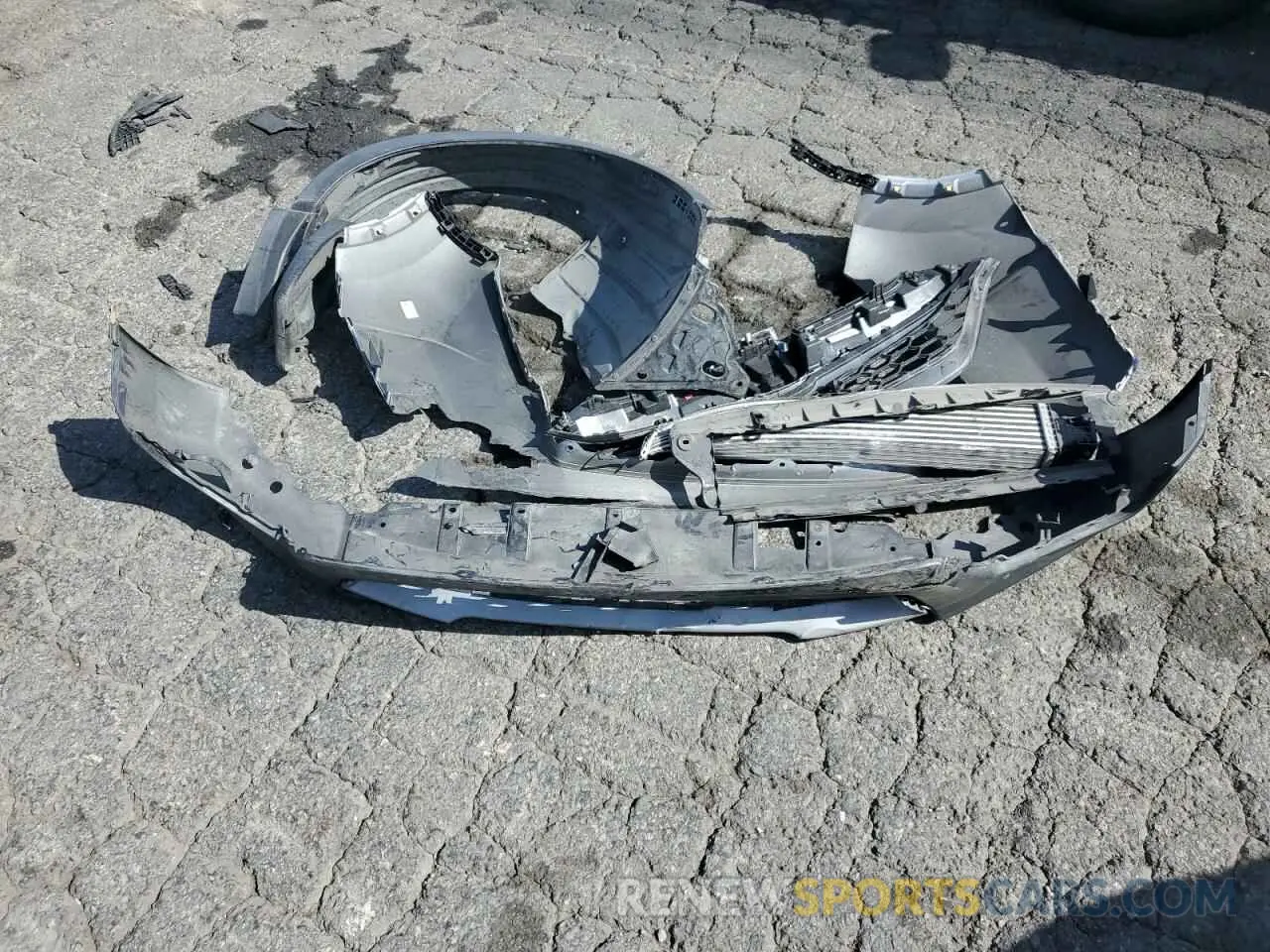 13 Photograph of a damaged car 5J6RW1H56KA035208 HONDA CRV 2019