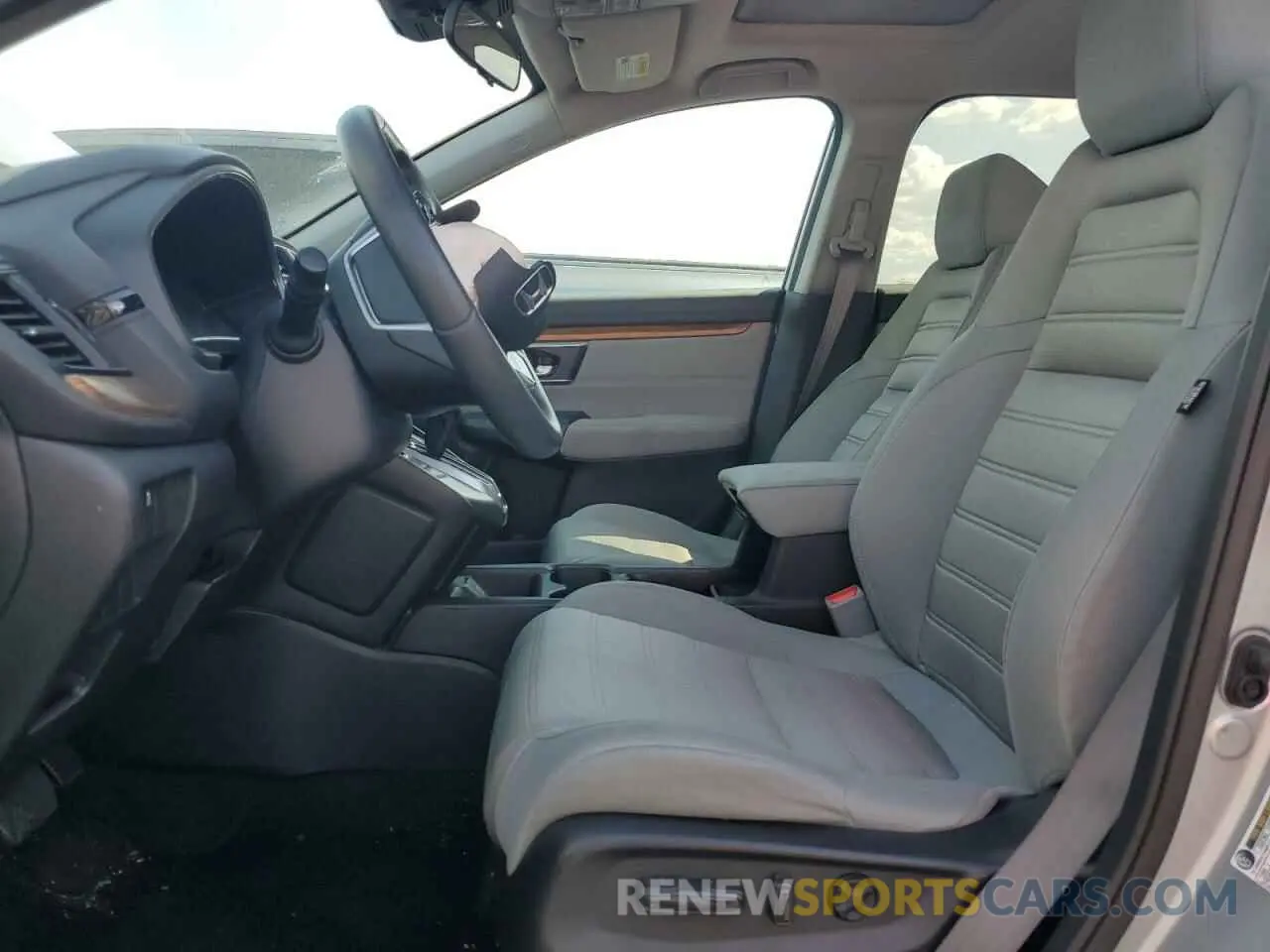 7 Photograph of a damaged car 5J6RW1H56KA035208 HONDA CRV 2019