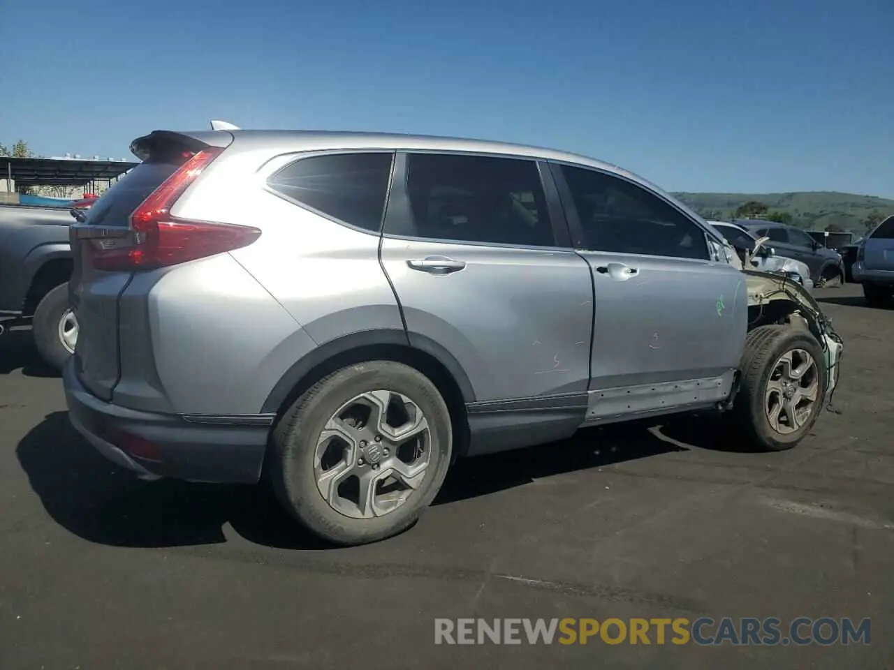 3 Photograph of a damaged car 5J6RW1H58KA028860 HONDA CRV 2019
