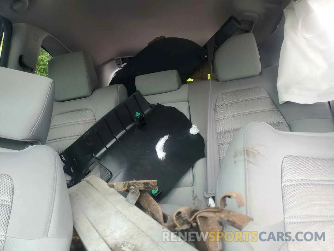 10 Photograph of a damaged car 5J6RW1H59KA005684 HONDA CRV 2019