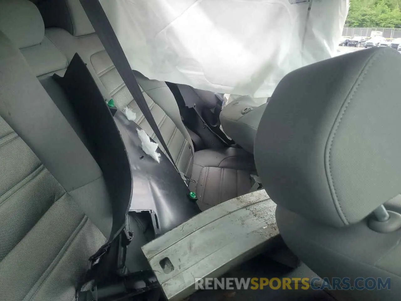 11 Photograph of a damaged car 5J6RW1H59KA005684 HONDA CRV 2019