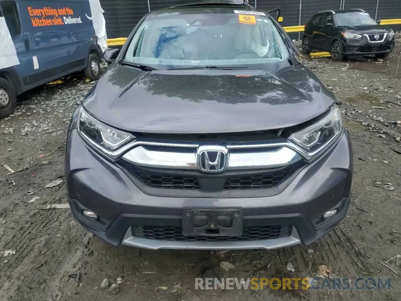 5 Photograph of a damaged car 5J6RW1H59KA005684 HONDA CRV 2019