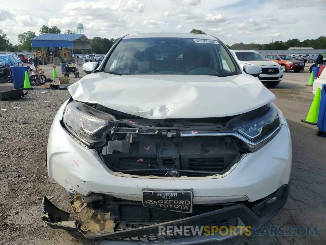 5 Photograph of a damaged car 5J6RW1H82KA030856 HONDA CRV 2019