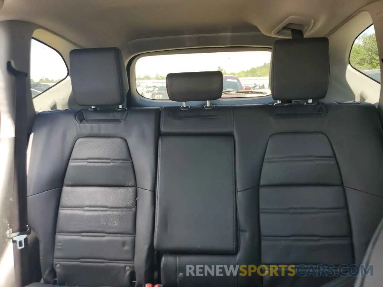 10 Photograph of a damaged car 5J6RW1H84KA016621 HONDA CRV 2019