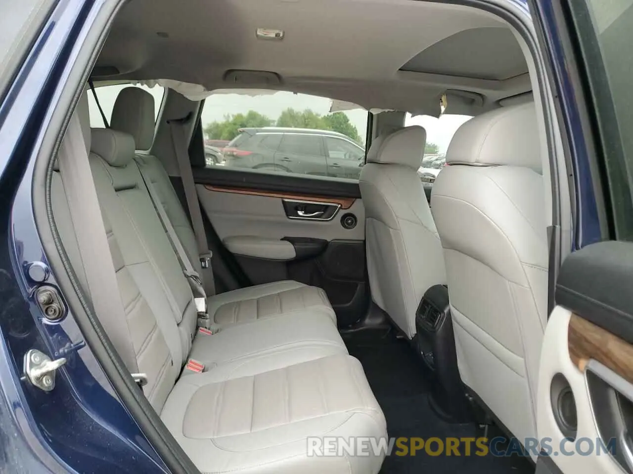 12 Photograph of a damaged car 5J6RW1H84KA028655 HONDA CRV 2019