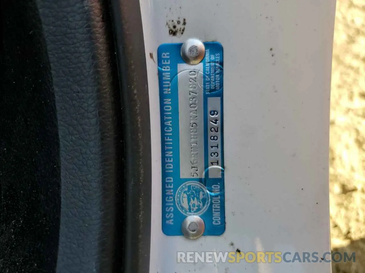 15 Photograph of a damaged car 5J6RW1H85KA037820 HONDA CRV 2019