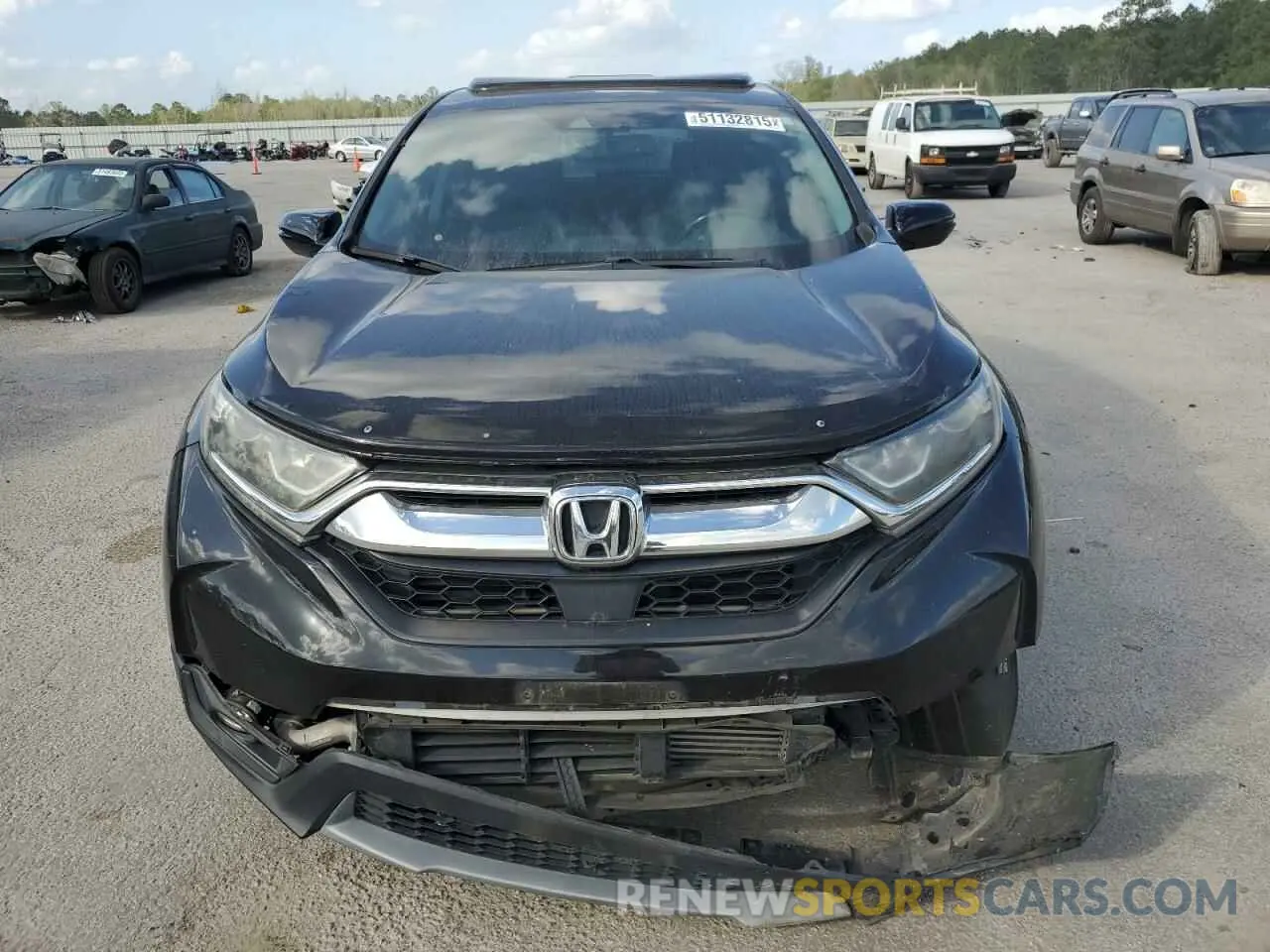 5 Photograph of a damaged car 5J6RW1H86KA031993 HONDA CRV 2019