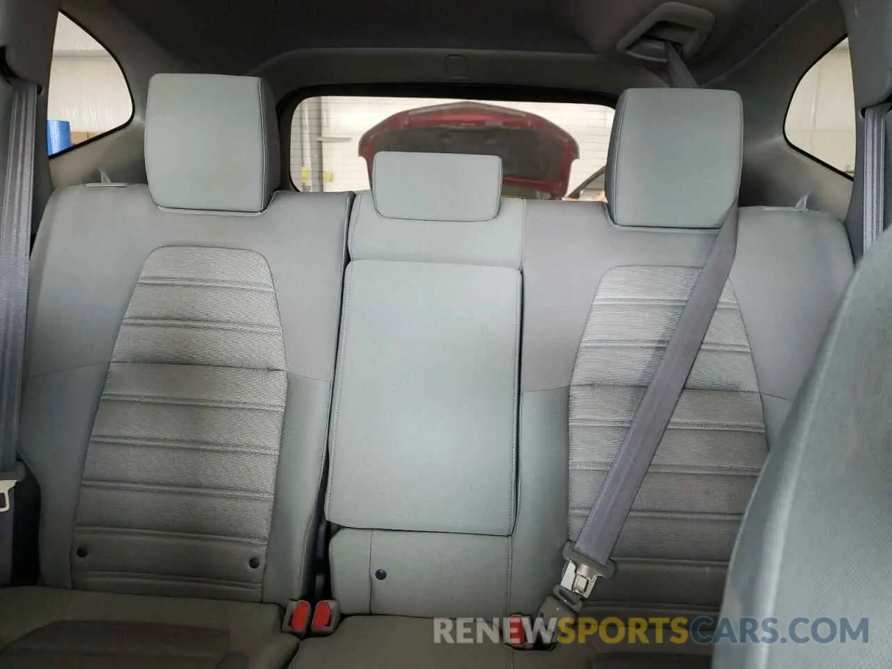 10 Photograph of a damaged car 5J6RW2H55KA001752 HONDA CRV 2019