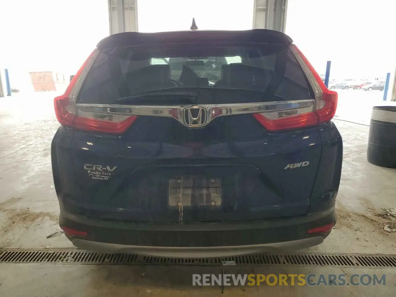 6 Photograph of a damaged car 5J6RW2H55KA001752 HONDA CRV 2019