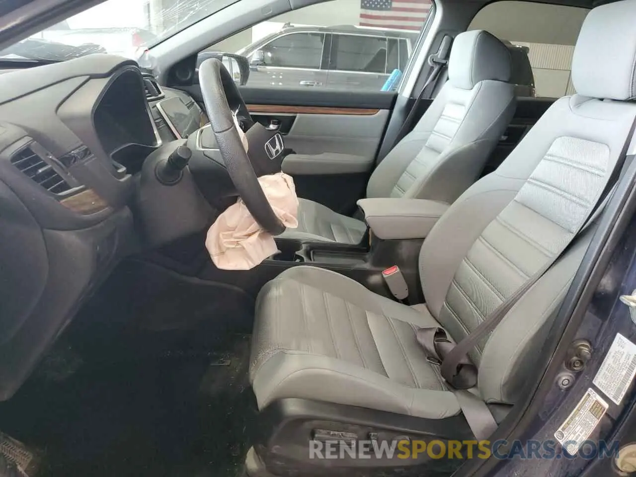 7 Photograph of a damaged car 5J6RW2H55KA001752 HONDA CRV 2019