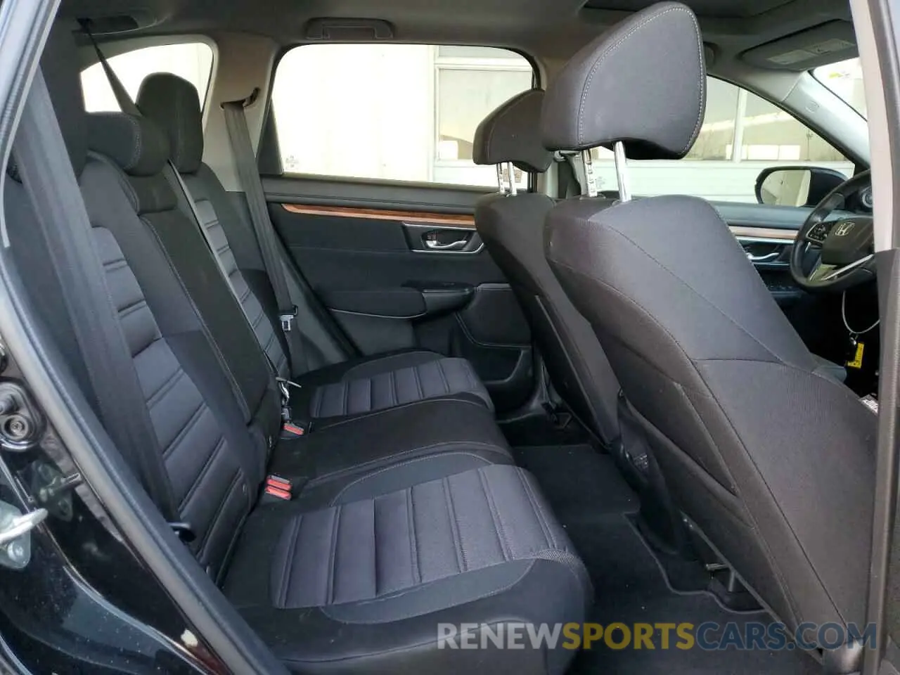 11 Photograph of a damaged car 5J6RW2H56KL035770 HONDA CRV 2019