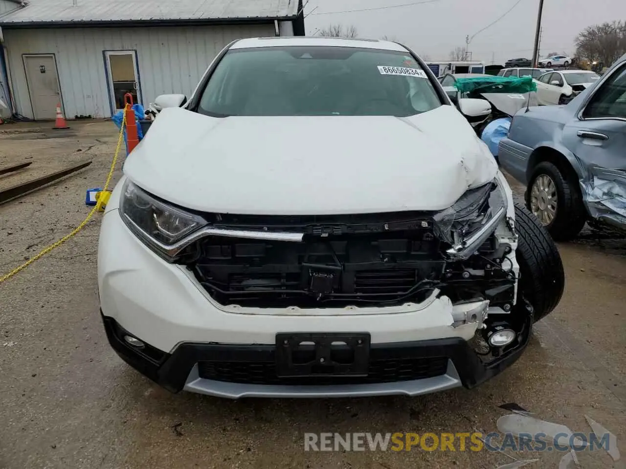 5 Photograph of a damaged car 5J6RW2H83KL016863 HONDA CRV 2019