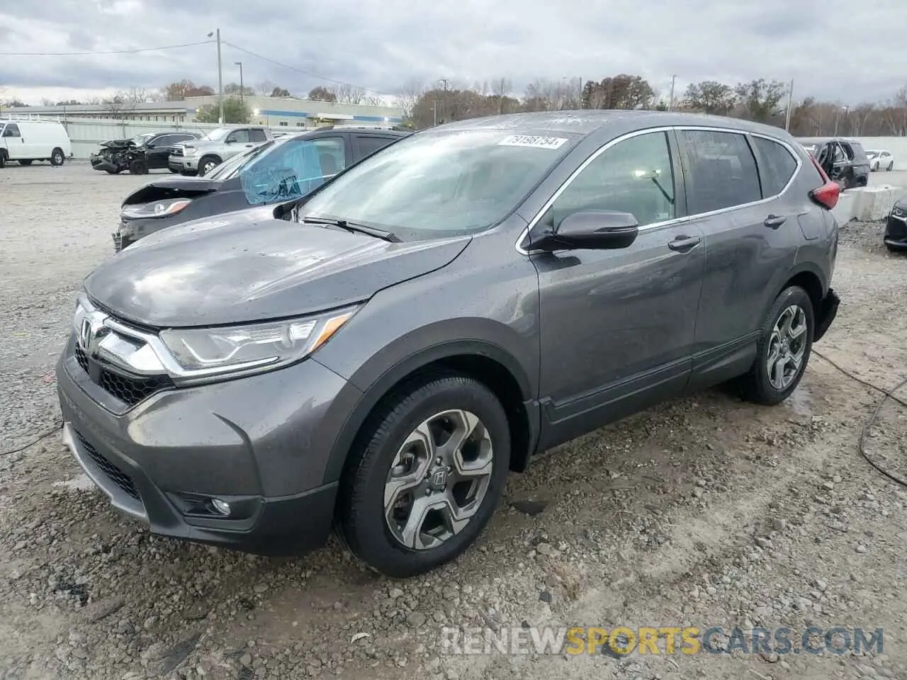 1 Photograph of a damaged car 5J6RW2H84KA017449 HONDA CRV 2019