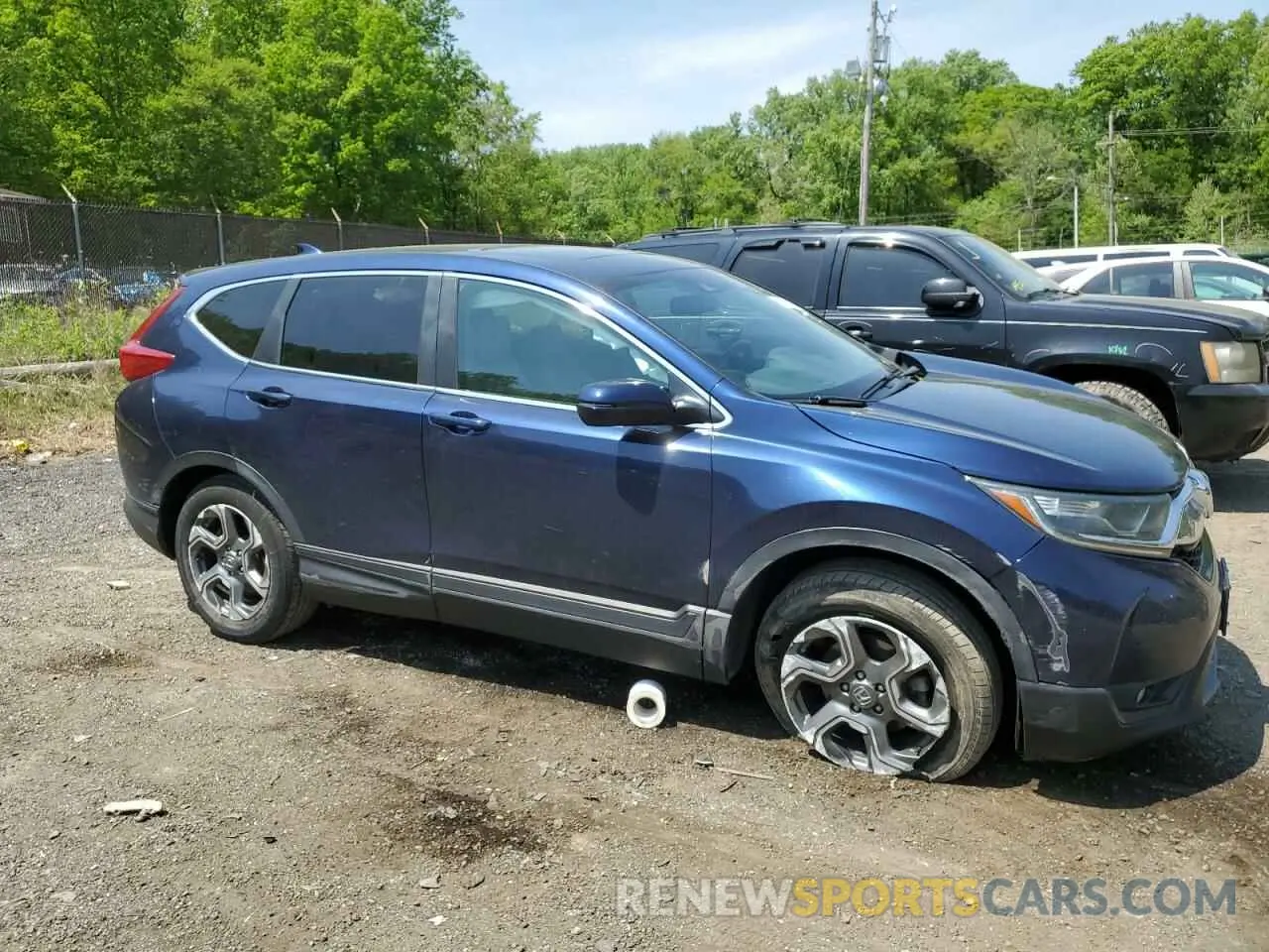 4 Photograph of a damaged car 5J6RW2H87KL022617 HONDA CRV 2019