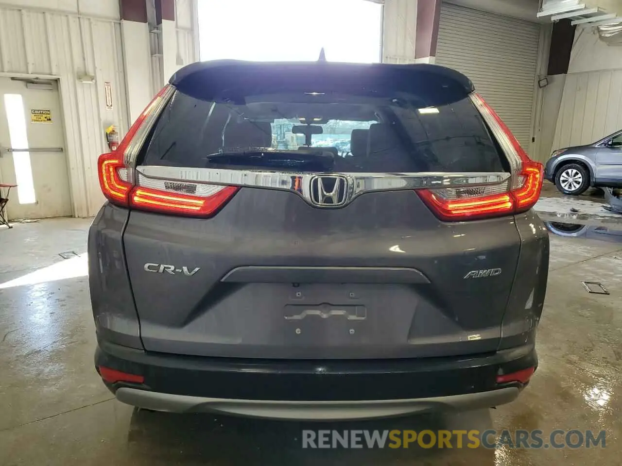 6 Photograph of a damaged car 5J6RW2H8XKL028394 HONDA CRV 2019