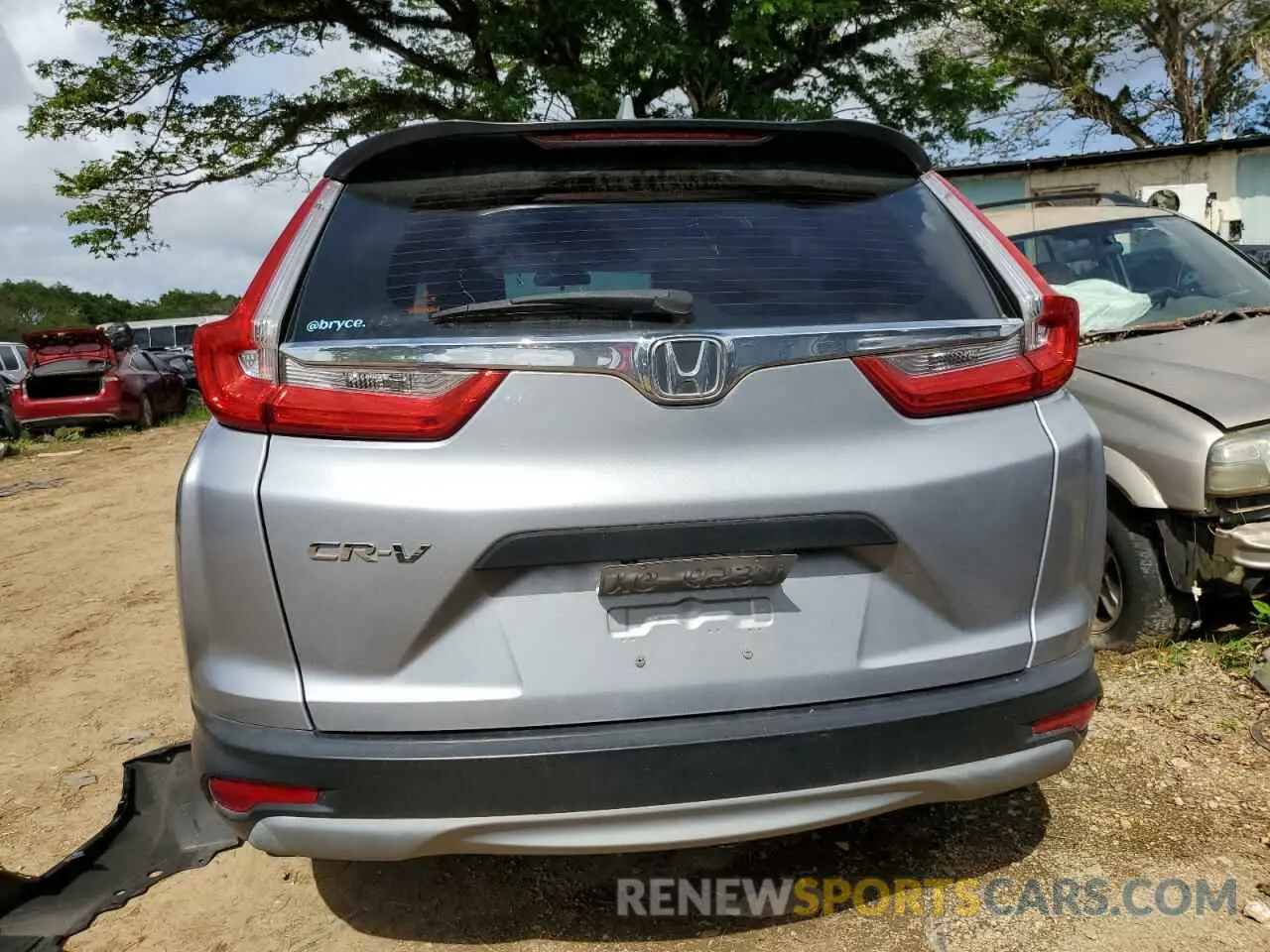 6 Photograph of a damaged car 5J6RW5H33KL003987 HONDA CRV 2019
