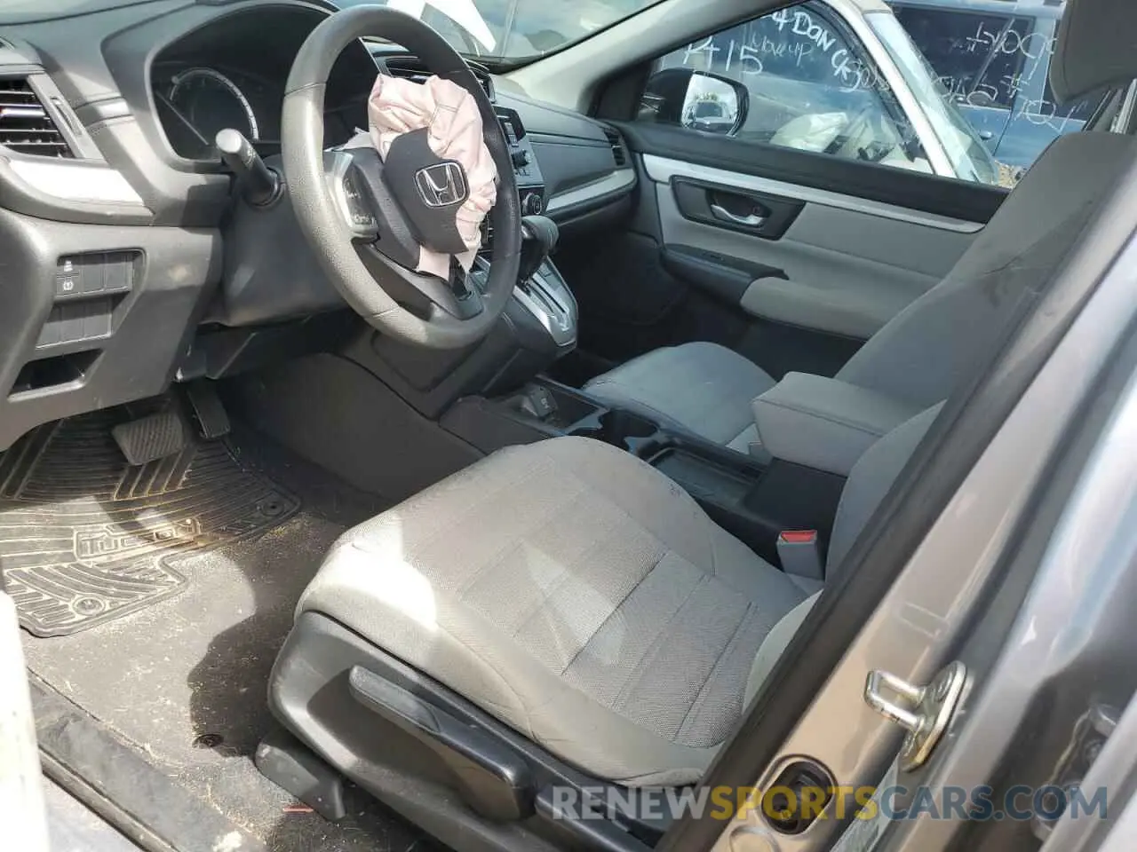 7 Photograph of a damaged car 5J6RW5H33KL003987 HONDA CRV 2019