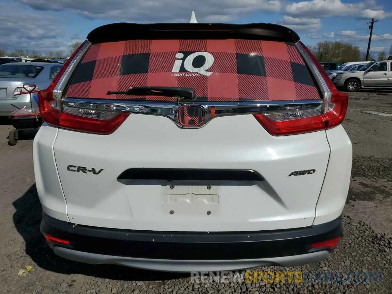 6 Photograph of a damaged car 5J6RW6H35KL004807 HONDA CRV 2019