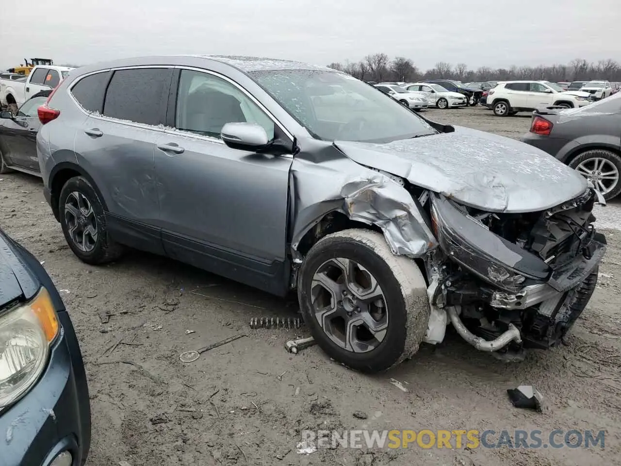 4 Photograph of a damaged car 7FARW1H53KE015418 HONDA CRV 2019