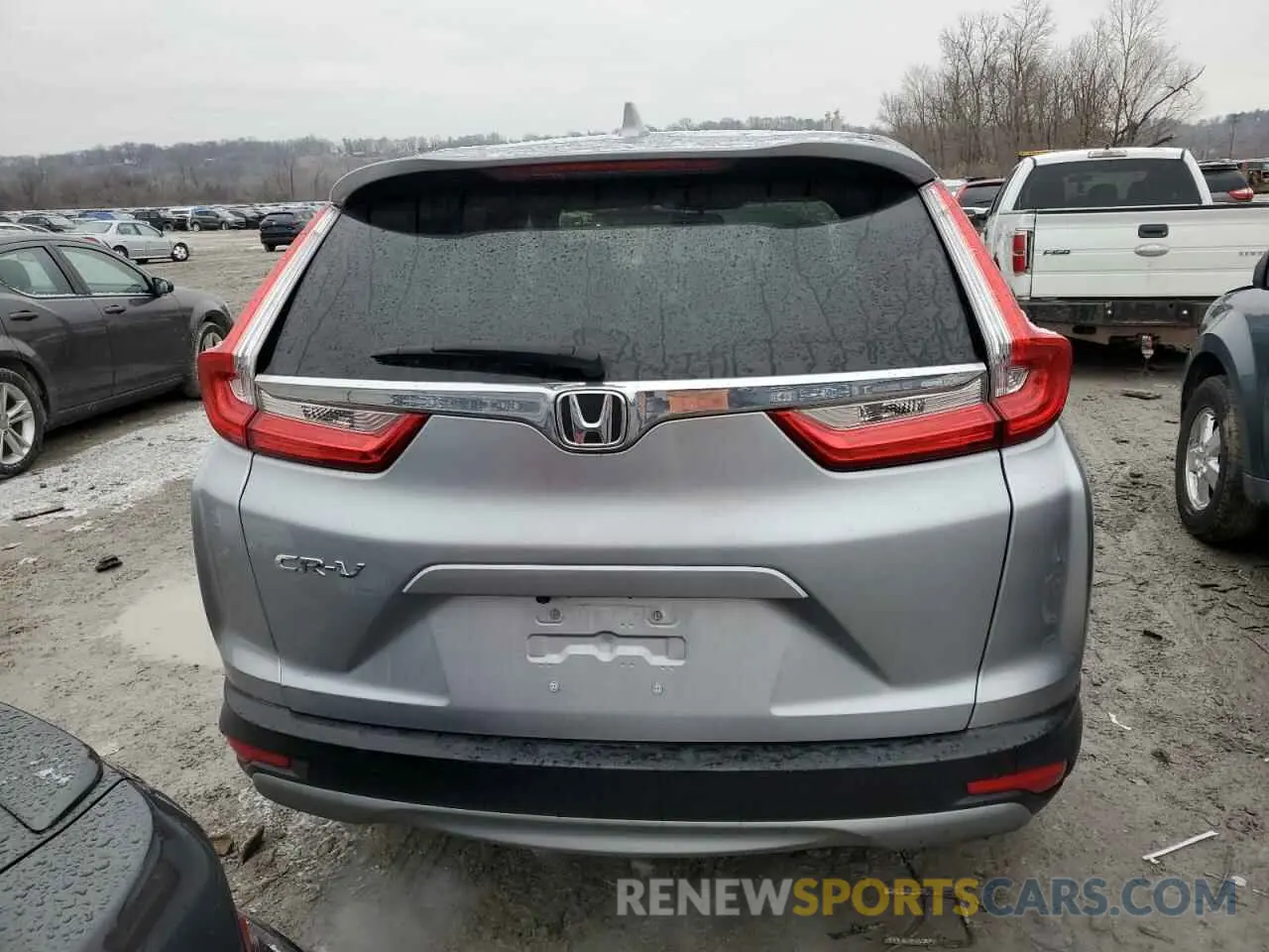 6 Photograph of a damaged car 7FARW1H53KE015418 HONDA CRV 2019