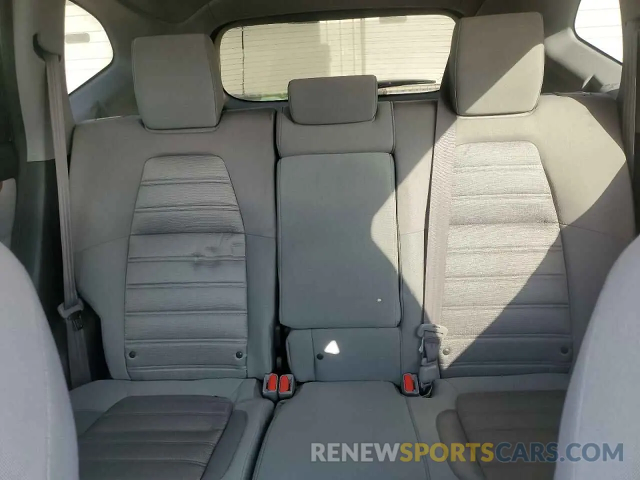 10 Photograph of a damaged car 7FARW1H54KE017906 HONDA CRV 2019