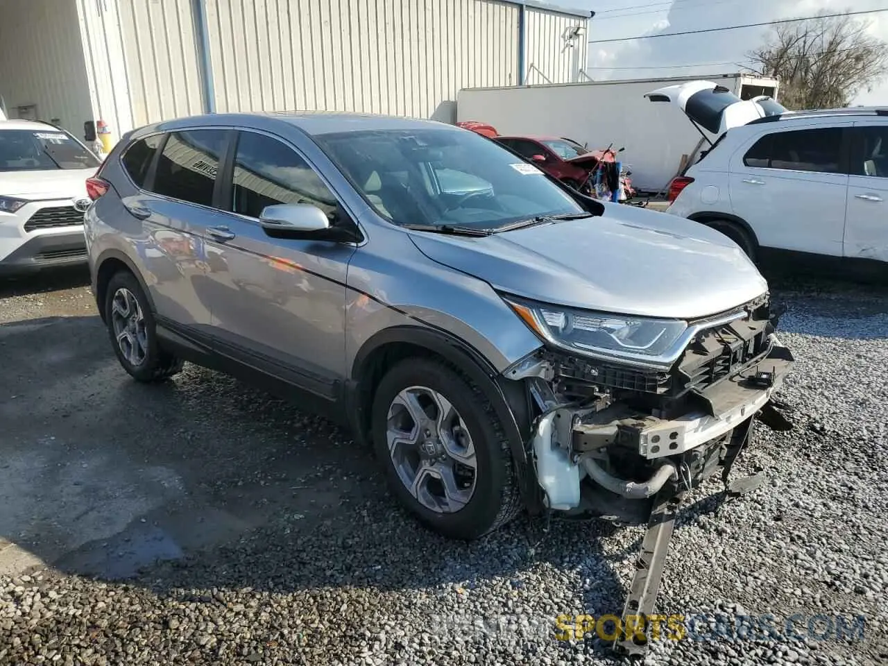 4 Photograph of a damaged car 7FARW1H56KE020564 HONDA CRV 2019