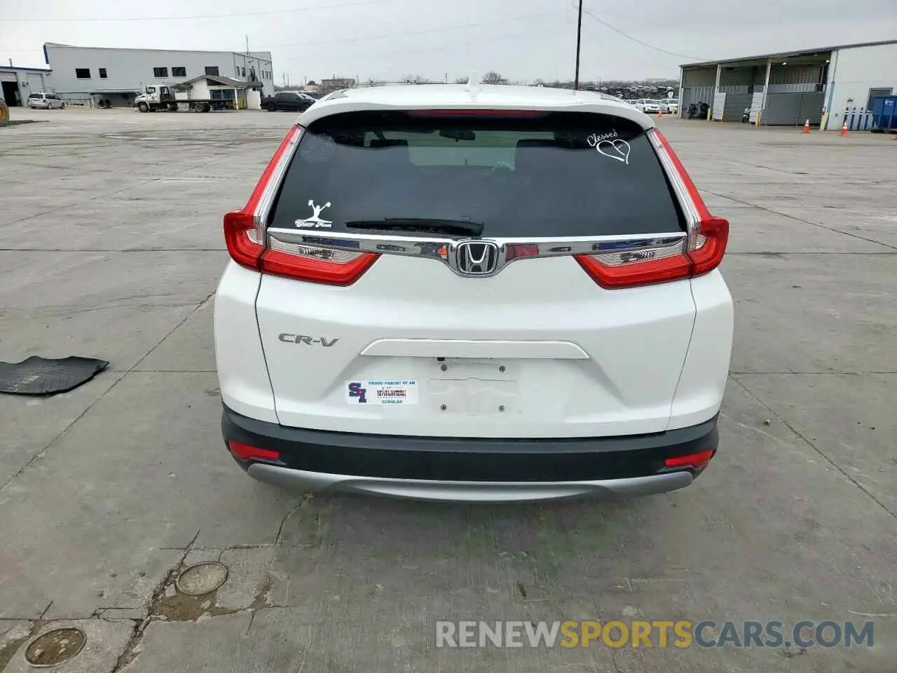 6 Photograph of a damaged car 7FARW1H58KE034076 HONDA CRV 2019