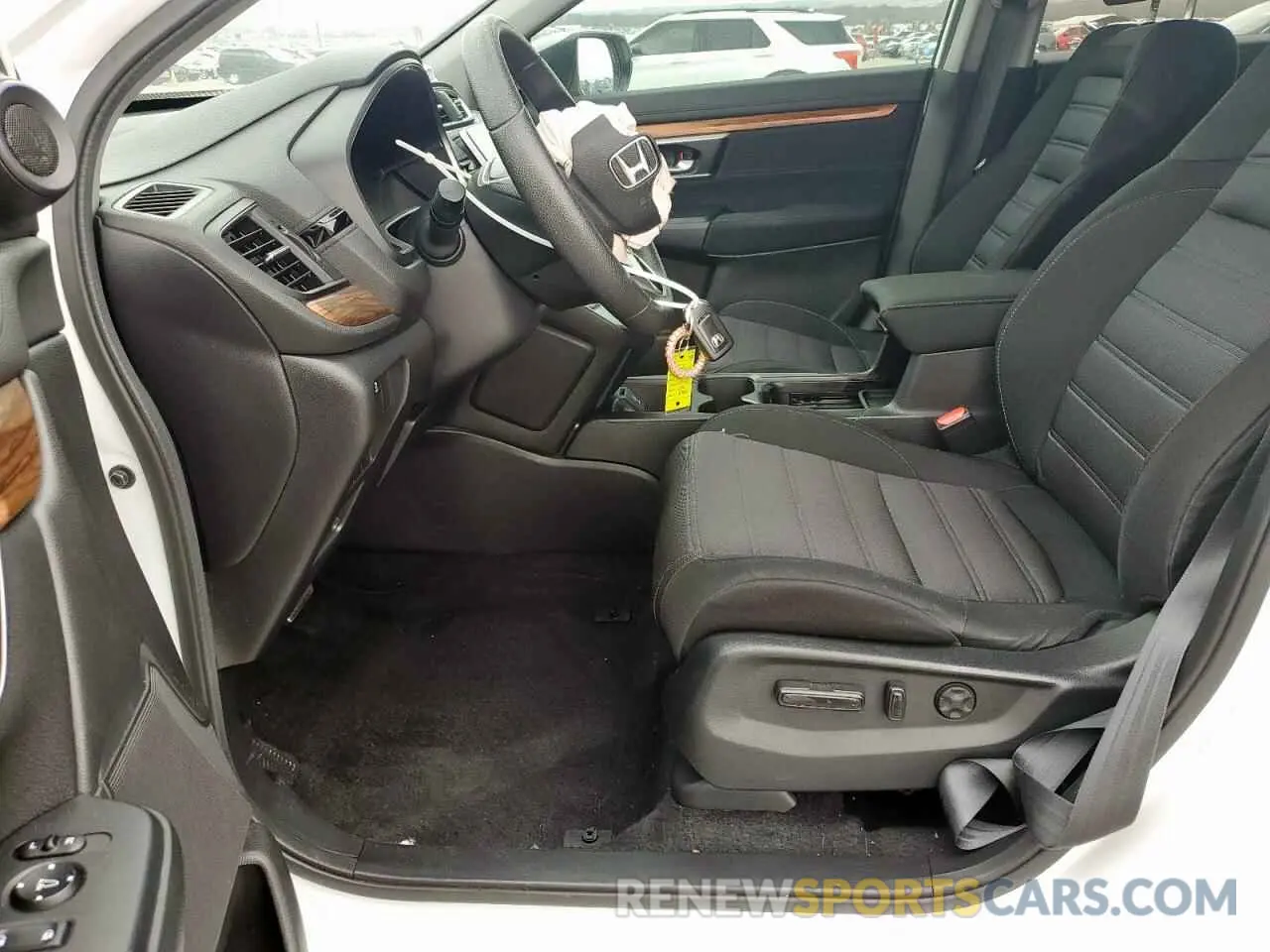 7 Photograph of a damaged car 7FARW1H58KE034076 HONDA CRV 2019